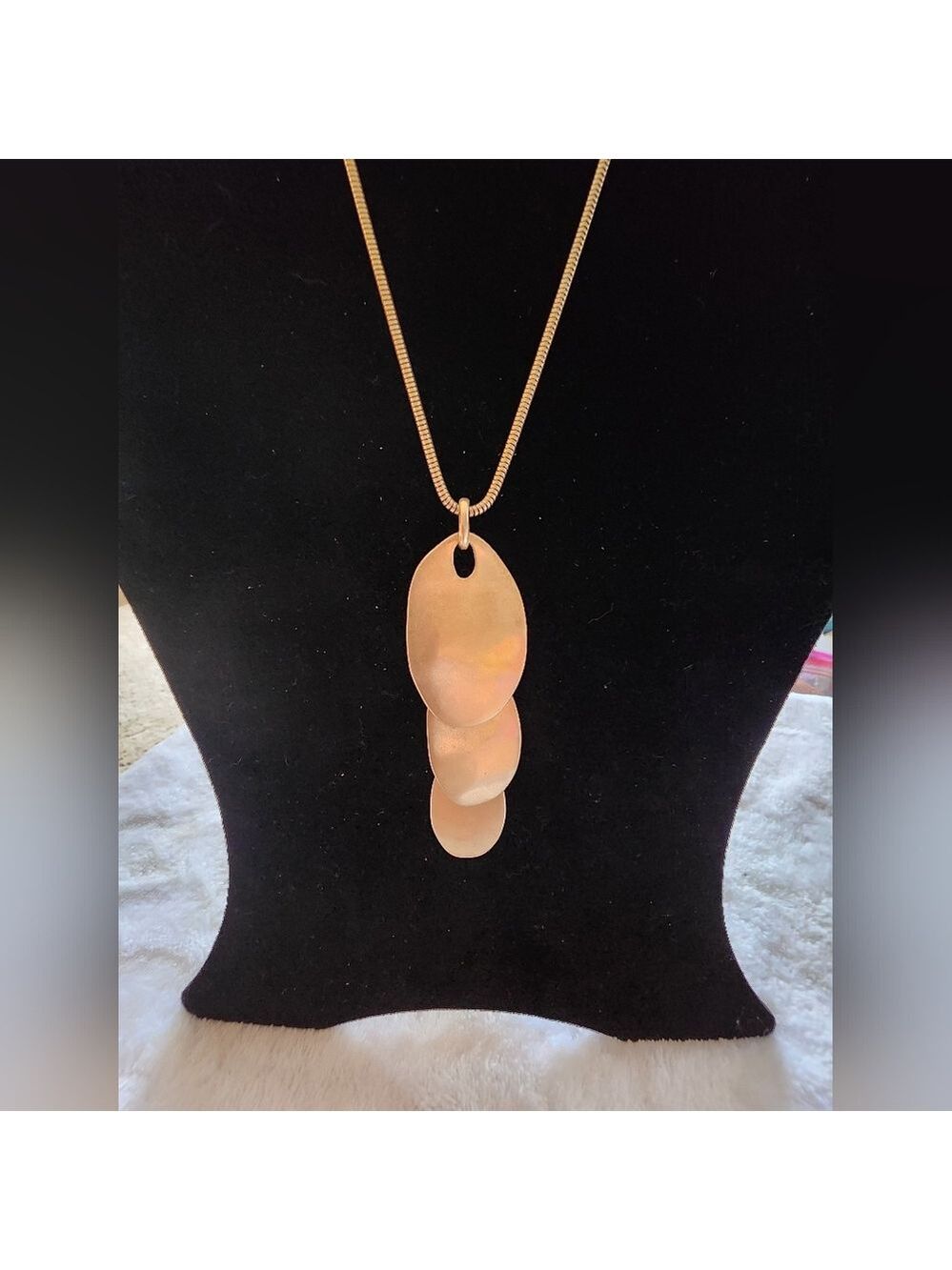 The Sak NWT Gold-Tone Modern Disc Pendant Necklace